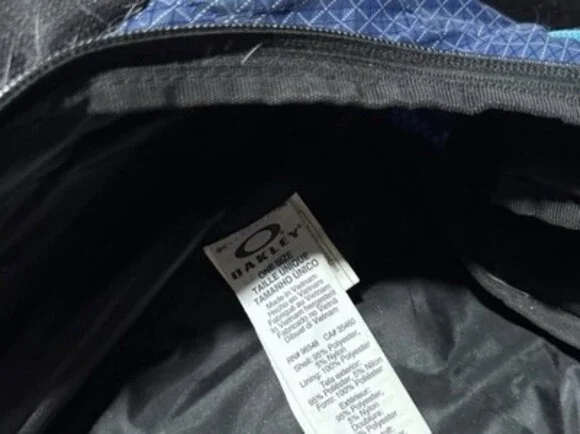 Oakley black/blue duffle bag With Traps And Side Padding - Picture 4 of 5